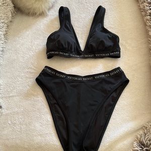 VS bikini